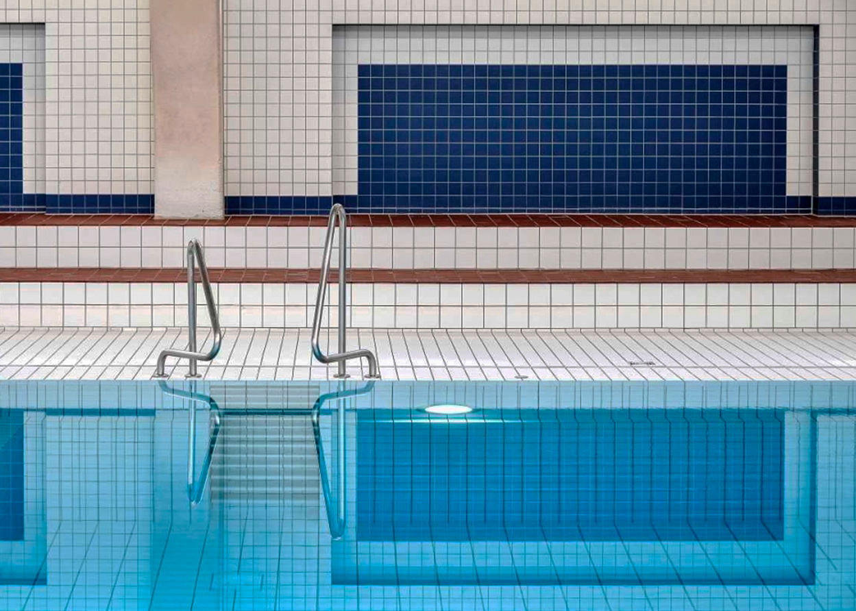 Swimming | Renate Reichert